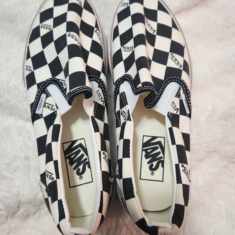 Vans Checkerboard Slip-On Shoes - Picture 3 of 10